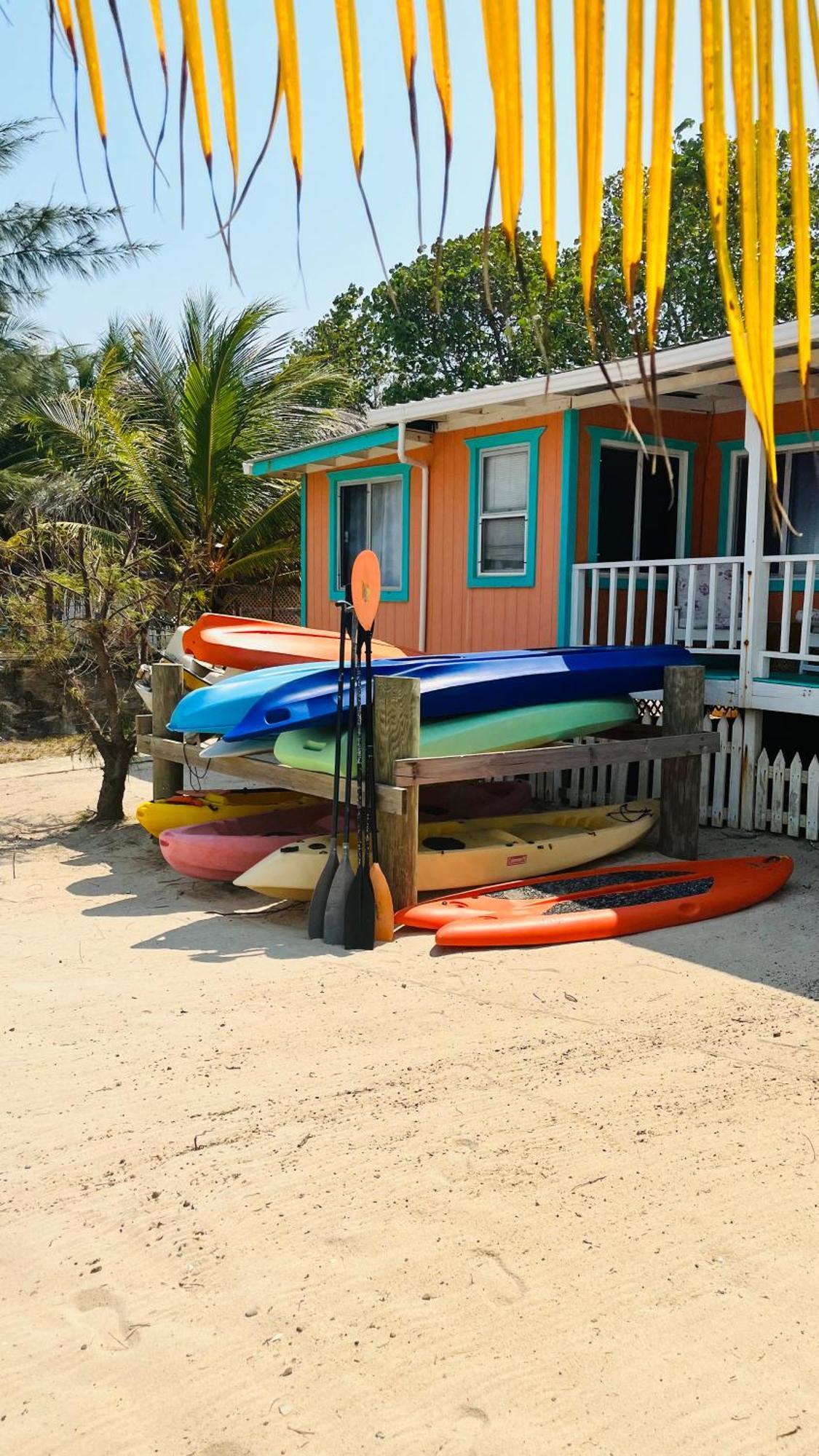 Coral Cove Inn Maya Beach Екстериор снимка